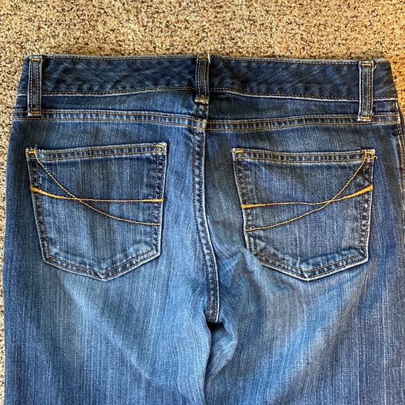 Gap jeans. Size 6 - Picture 4 of 4